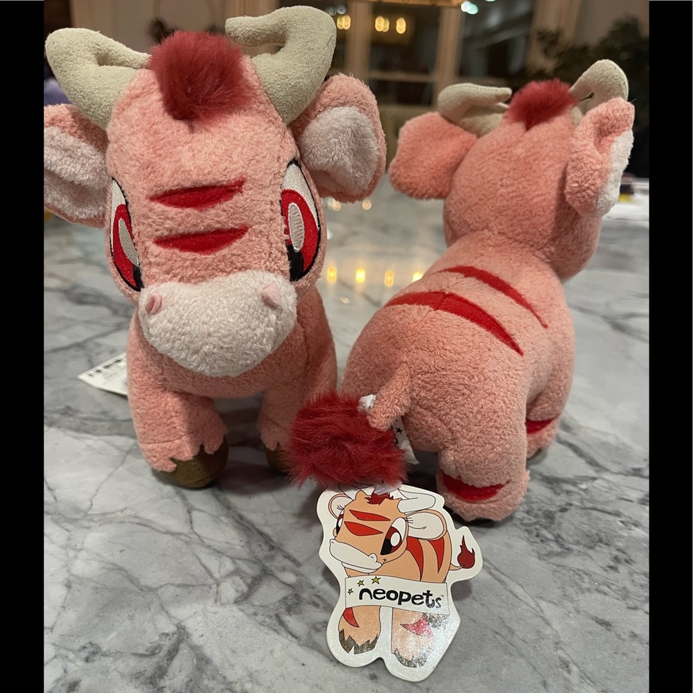 NWT Neopets plushie pink Kau : cow